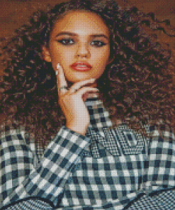 Close Up Madison Pettis Diamond Painting